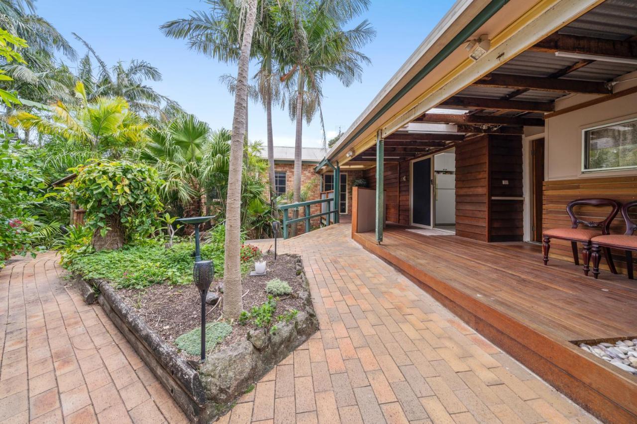 Oasis Inn Ulladulla - Welcoming Guests 18 Years And Older מראה חיצוני תמונה