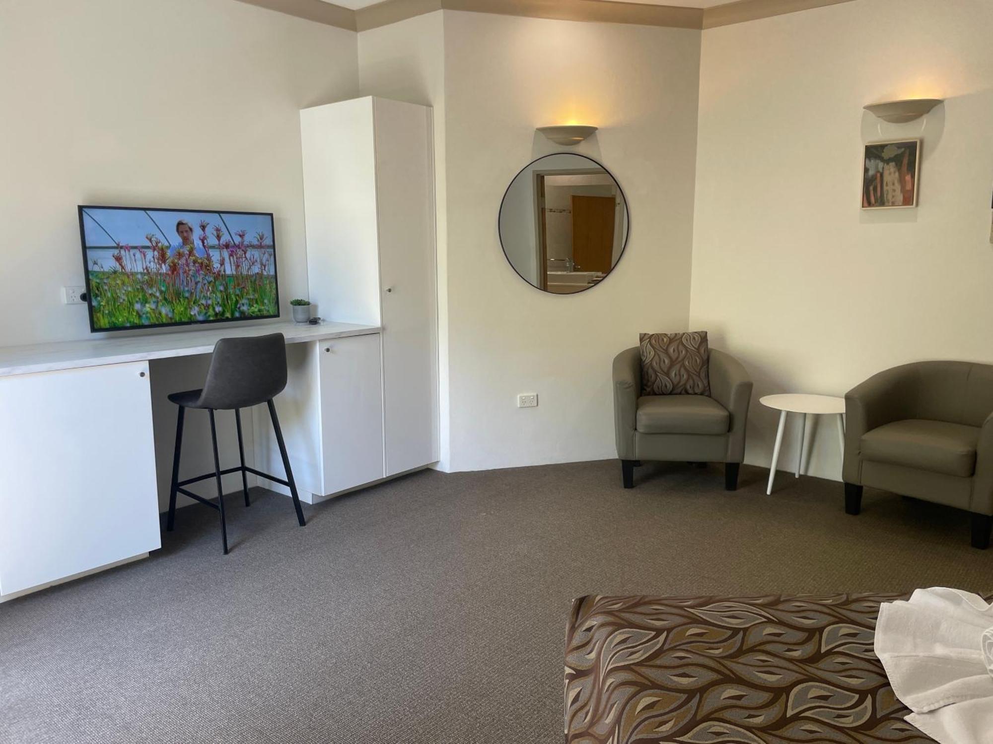 Oasis Inn Ulladulla - Welcoming Guests 18 Years And Older מראה חיצוני תמונה