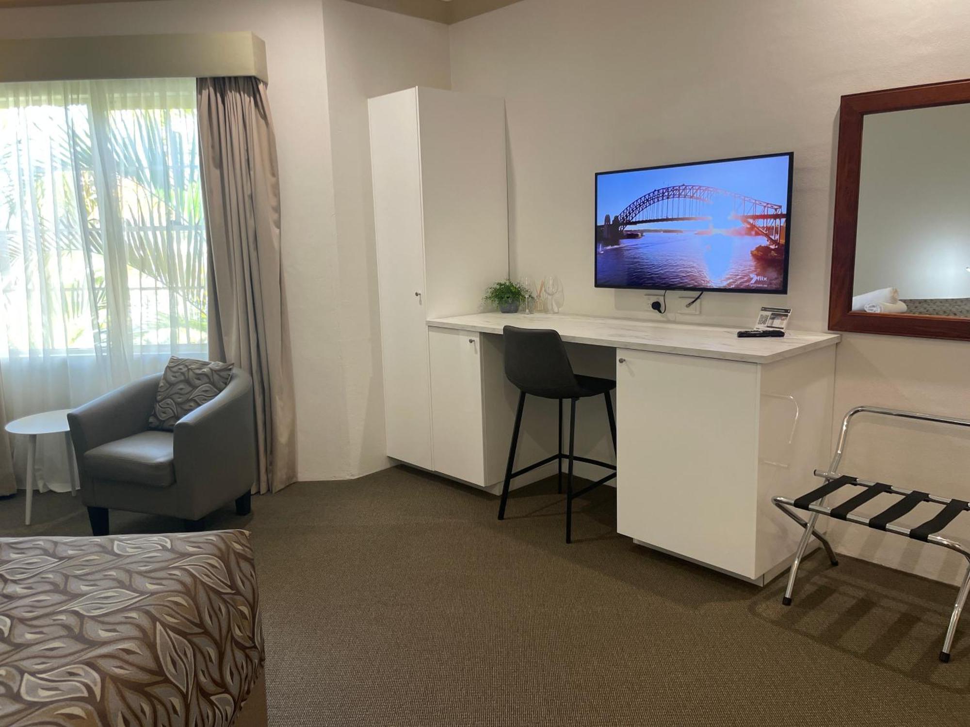 Oasis Inn Ulladulla - Welcoming Guests 18 Years And Older מראה חיצוני תמונה